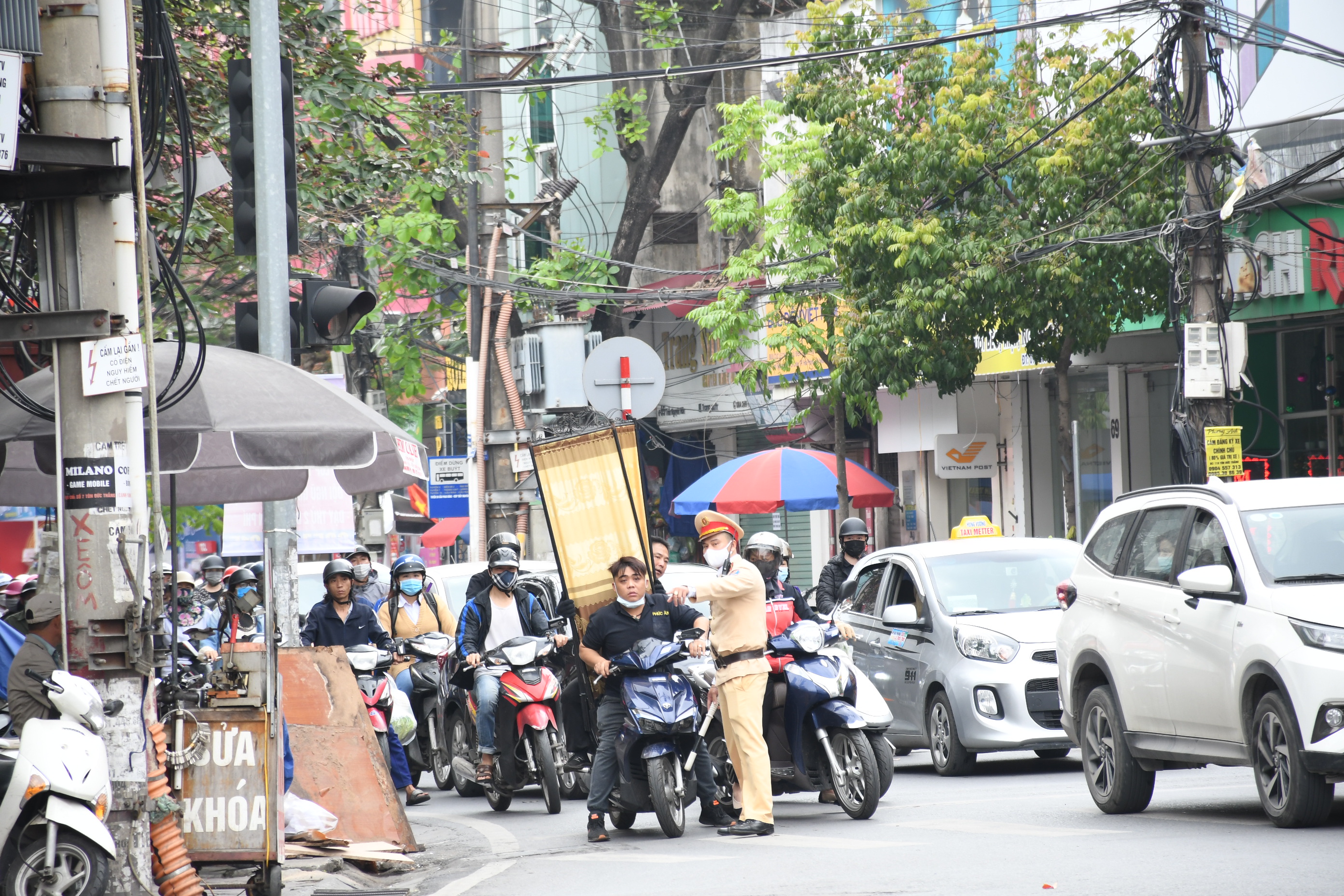 Kiểm tra, xử lý gần 500 lượt xe tự chế, xe không được phép lưu hành